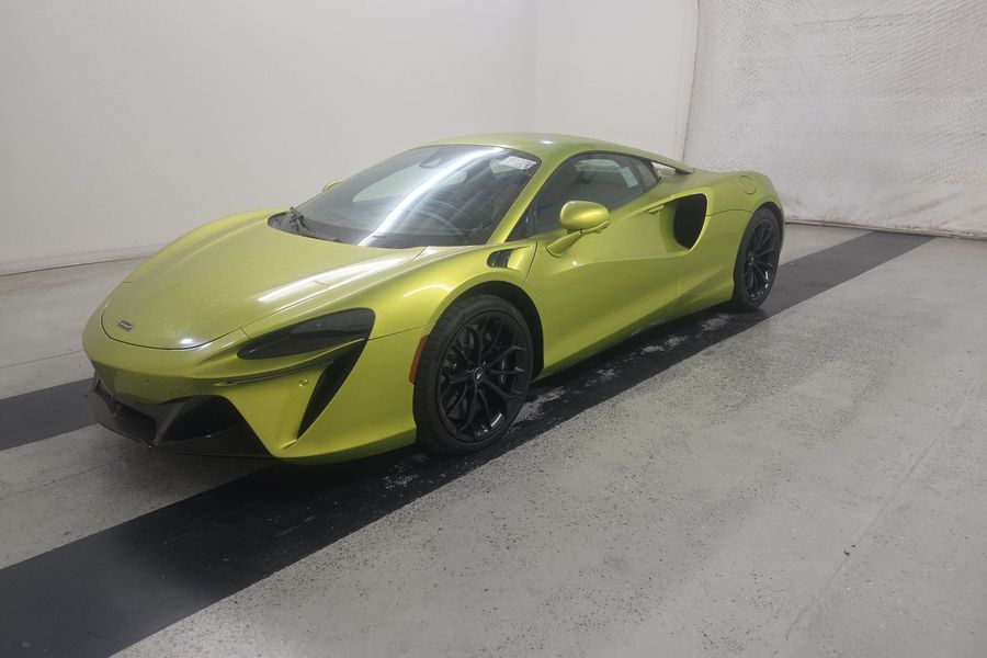 2023 McLaren Artura for sale
