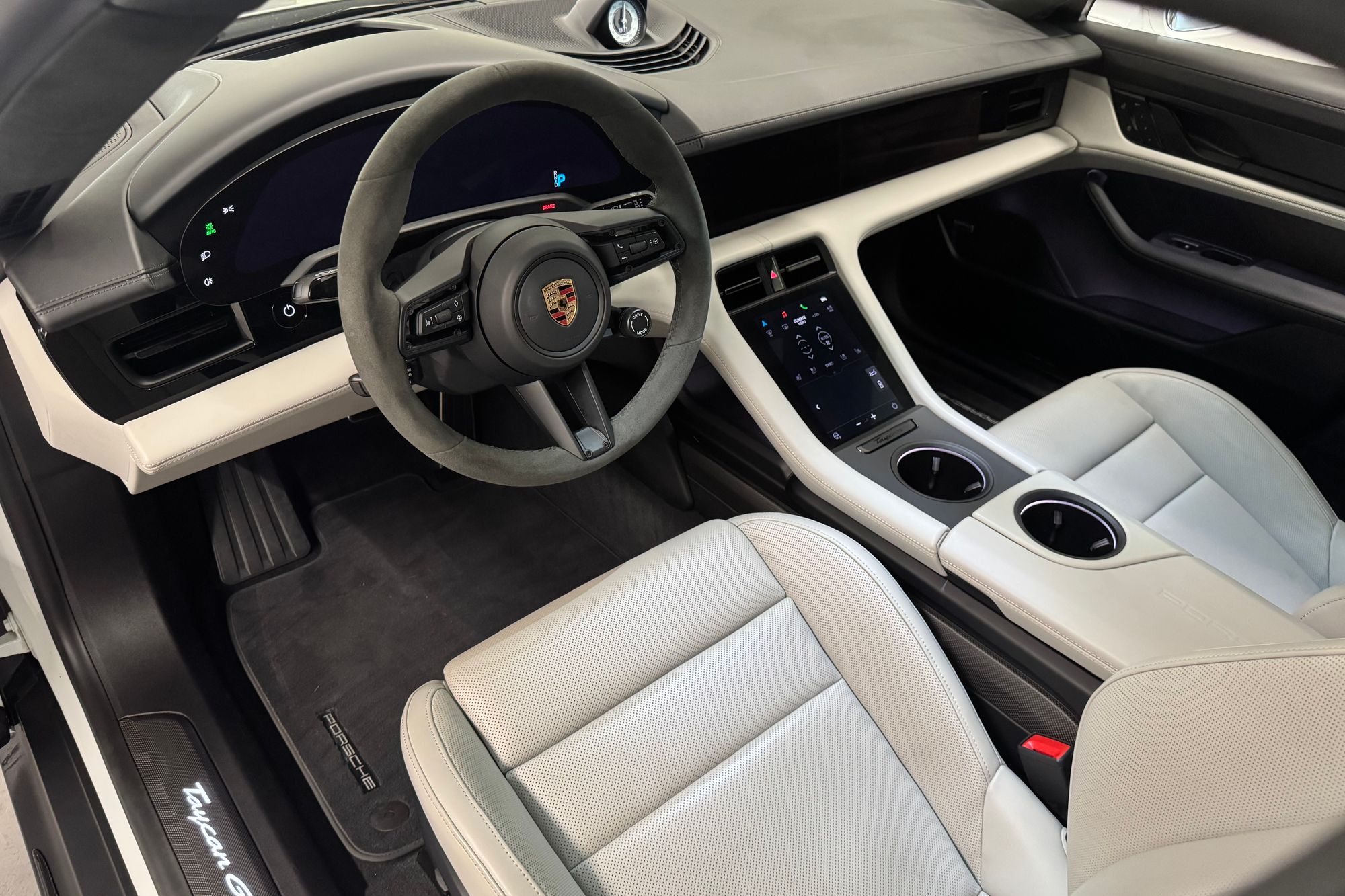 Used 2024 Porsche Taycan GTS with VIN WP0AD2Y14RSA47814 for sale in Hinsdale, IL