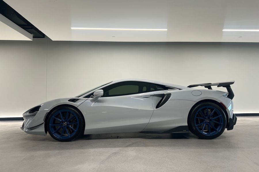 2023 McLaren Artura Performance for sale