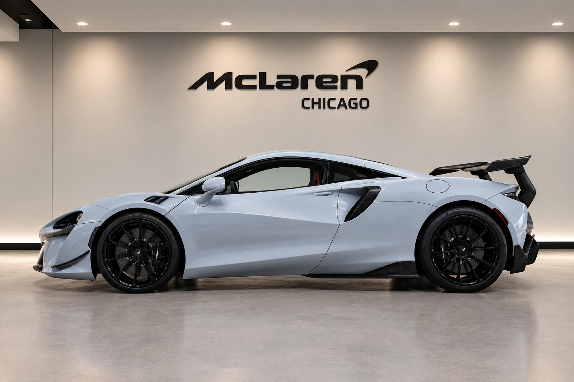 2023 McLaren Artura