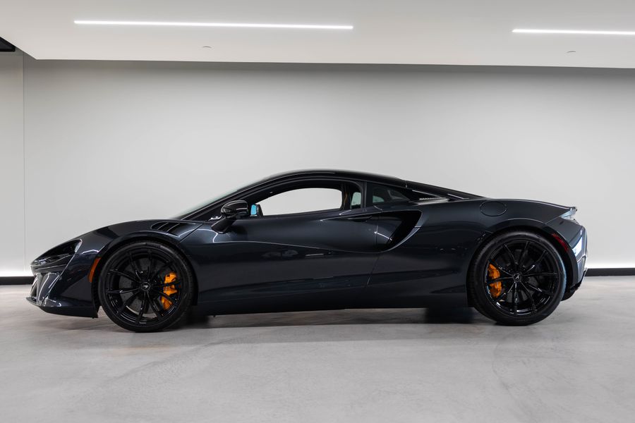 2023 McLaren Artura Vision for sale